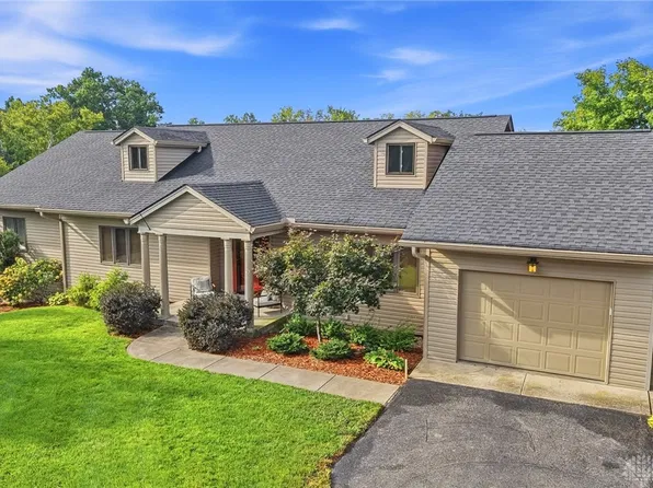 4007 Top Flite Ln, Mason, OH 45040