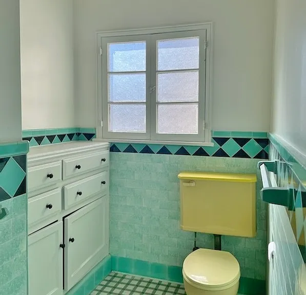 219 Quincy Ave — Photo 4