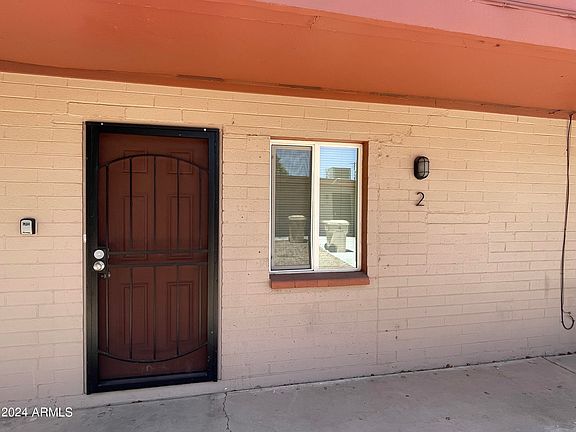 3rd image of 6730 W PALMAIRE Avenue
