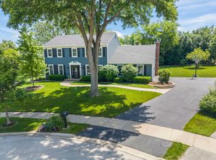 1525 Almond Ct, Downers Grove, IL 60515