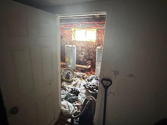 5th image of 2337 N 30th St