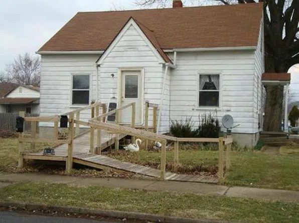 1020 Garfield Ave, Lancaster, OH 43130