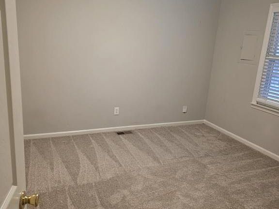 5th image of 1123 Palmer Dr