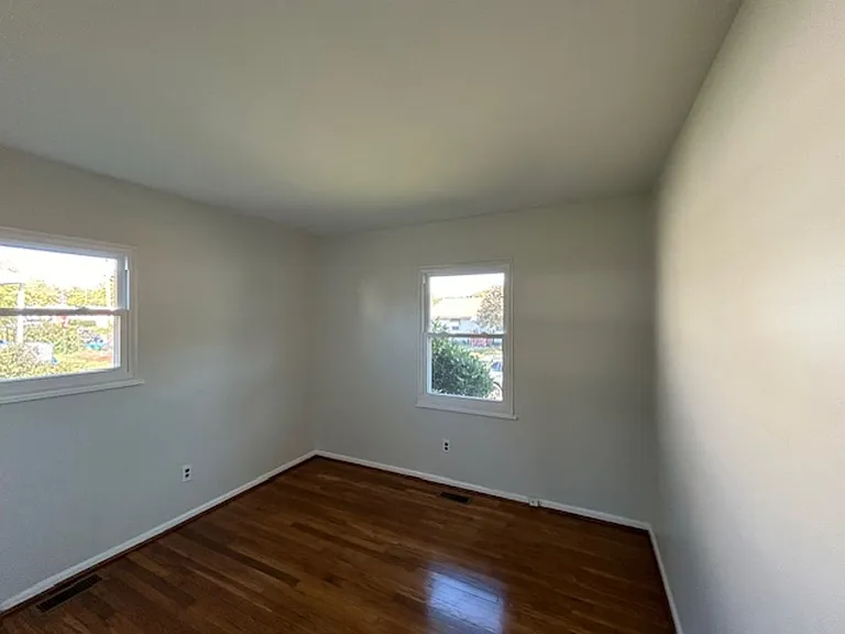 5305 Stokes Ln — Photo 12
