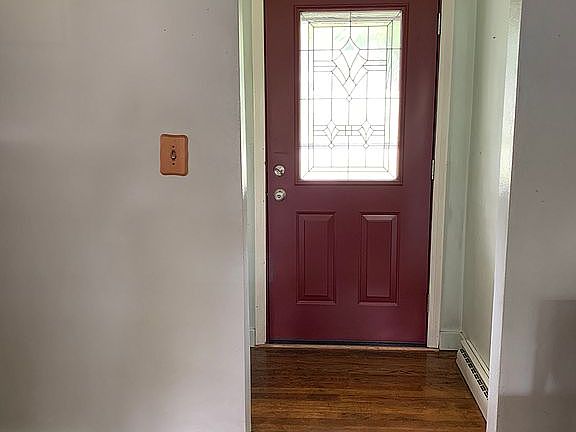 2nd image of 849 W 62nd Pl