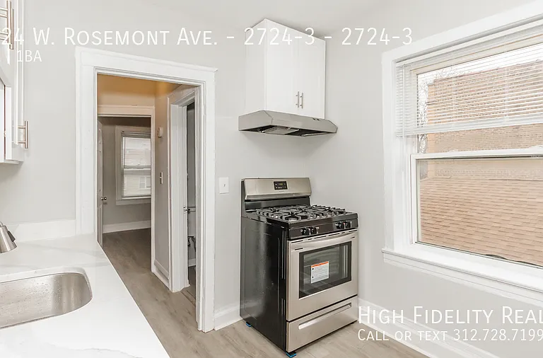 2724 W Rosemont Ave #3 — Photo 3