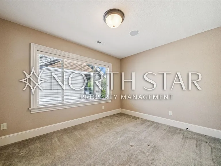 19422 SW Lorna Ln — Photo 31