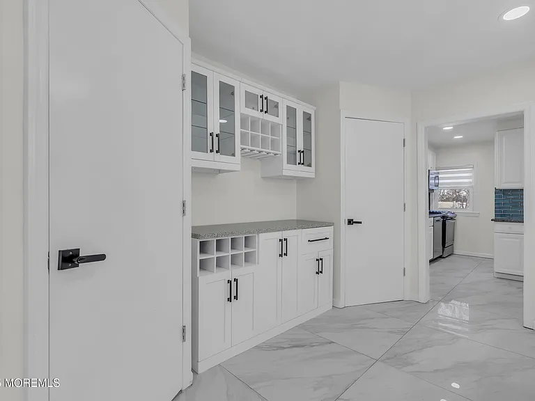 1001 Norwood Ave #7 — Photo 9