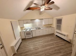203 Berkshire Dr, Farmingville, NY 11738