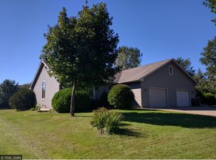 951 N Winter St, River Falls, WI 54022