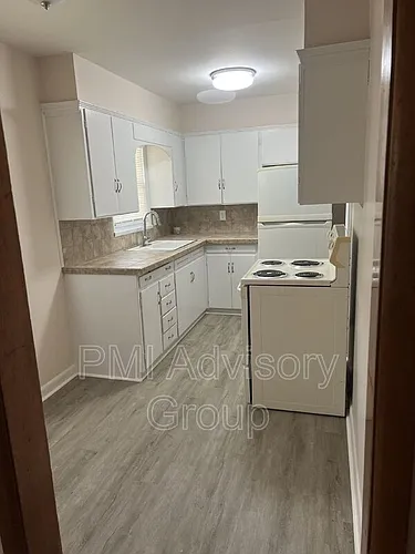 3605 SW 9th St Photo 1