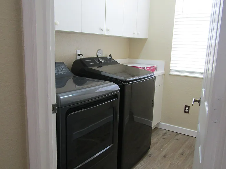 1756 SW Jamesport Dr — Photo 18