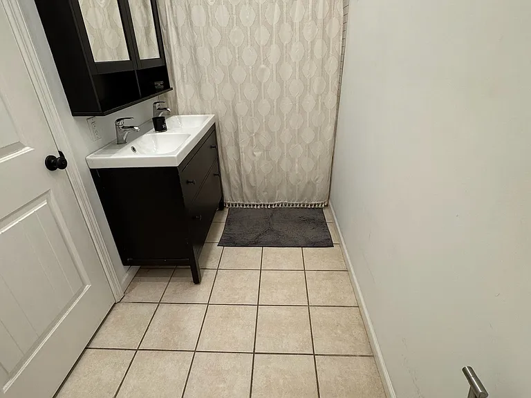 1425 Laurel St — Photo 7