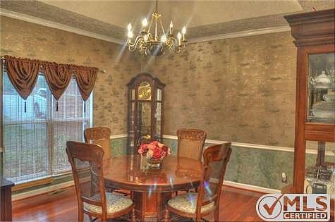 4th image of 306 Woodlands Dr