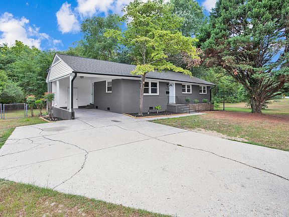 5th image of 2207 McBain Dr