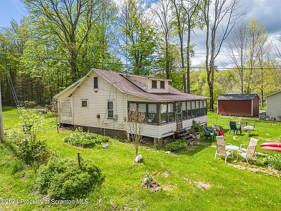 2nd image of 95 Island View Dr