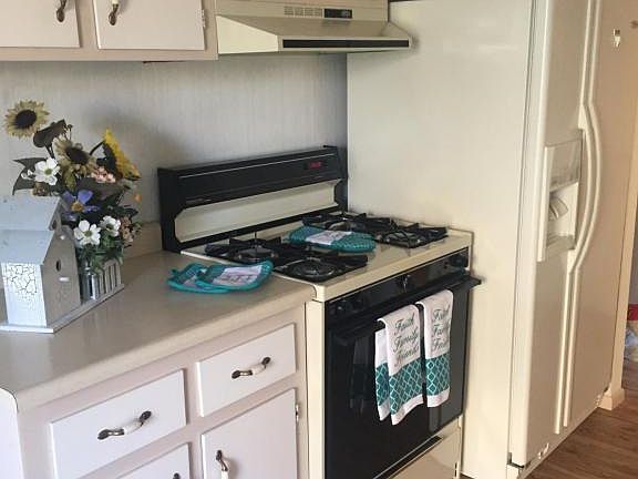 5th image of 5201 Camino Del Sol NE APT C
