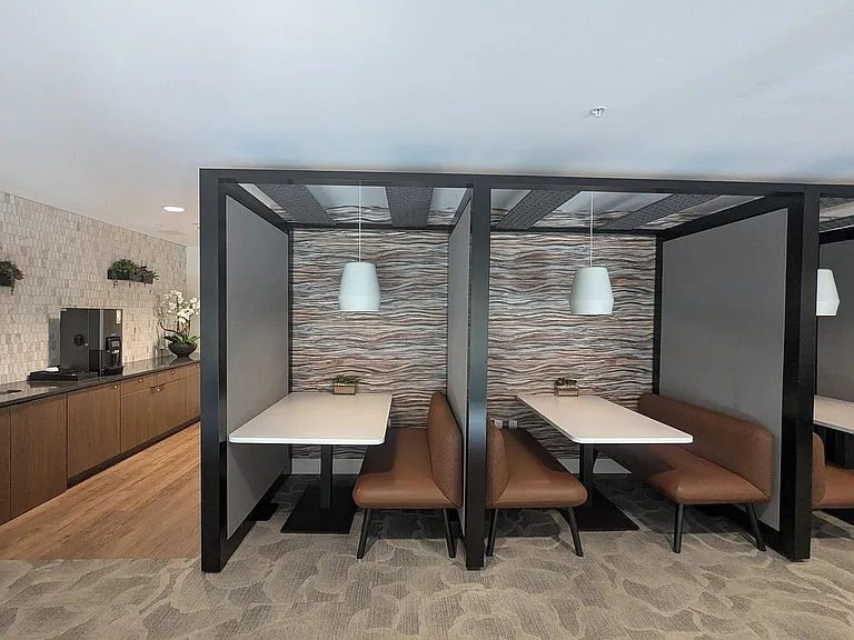 P2 Work Share Lounge 10