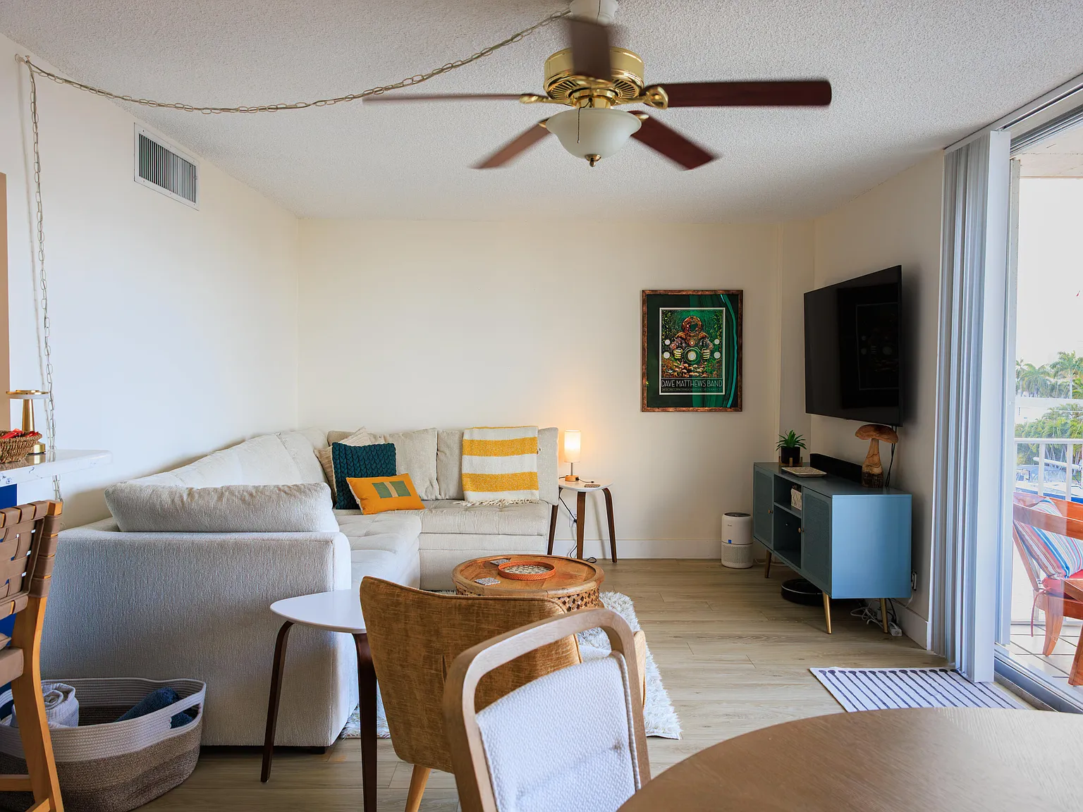 1 bed, 1.0 bath, 724 sqft, $2,375 — Photo 4