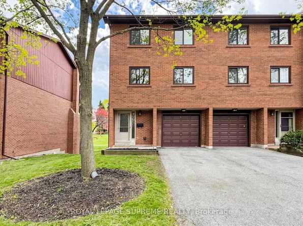4165 Fieldgate Dr SW #60, Mississauga, ON L4W 2M9