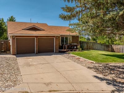 48 Pinetree Pl, Parachute, CO, 81635