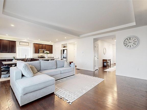 5th image of 10109 Yampa Street