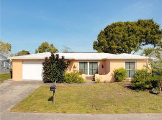 7215 Heath Dr, Port Richey, FL 34668