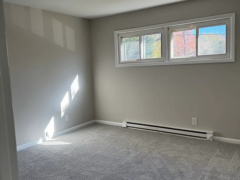 1408 Town St — Photo 5