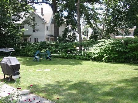 2nd image of 16 W Pine St