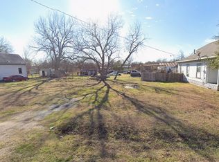 217 N Smyth St, Mart, TX 76664