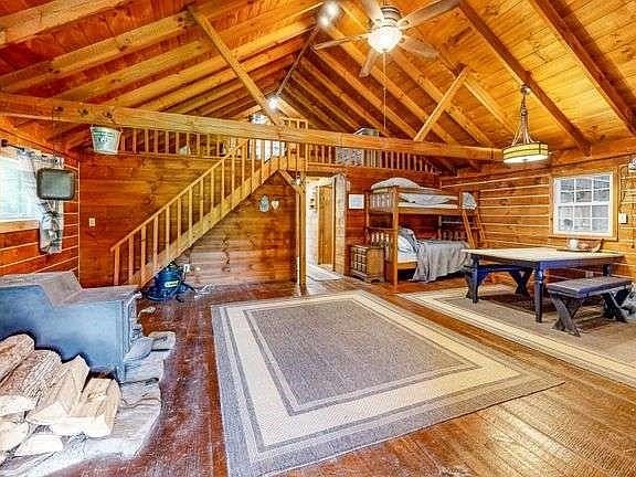 4th image of 6161 McClain Ln