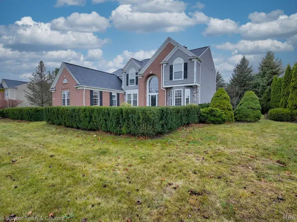 7366 Wisteria Way, Brighton, MI 48116