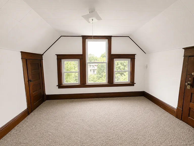3232 Summit St — Photo 28