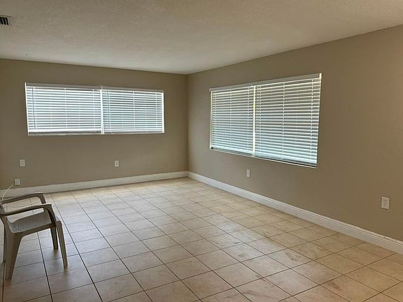 3rd image of 9519 Birmingham Dr