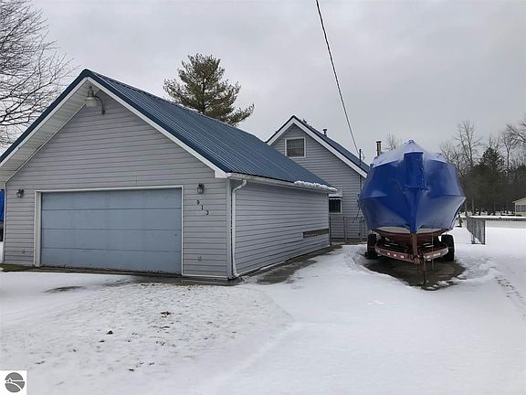 5th image of 913 Augres River Dr