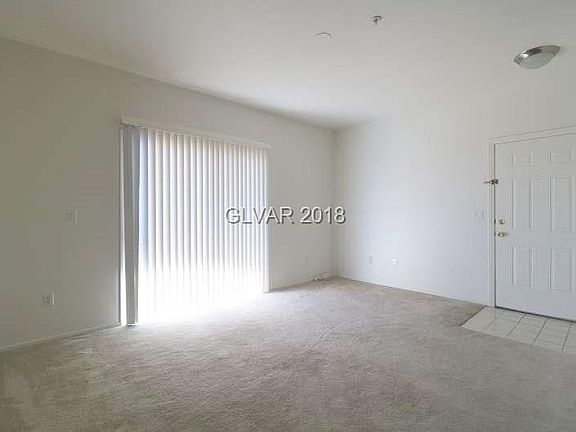 4th image of 2291 W Horizon Ridge Pkwy Unit 12267