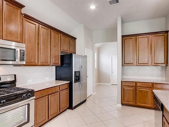 4th image of 24638 Wild Oak Lake Dr
