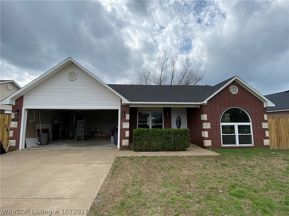 1st image of 3804 Kingsberry Dr