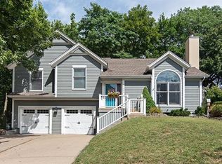 11333 S Millview Rd, Olathe, KS 66061