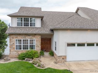 15 Pointe Ct, Four Seasons, MO 65049