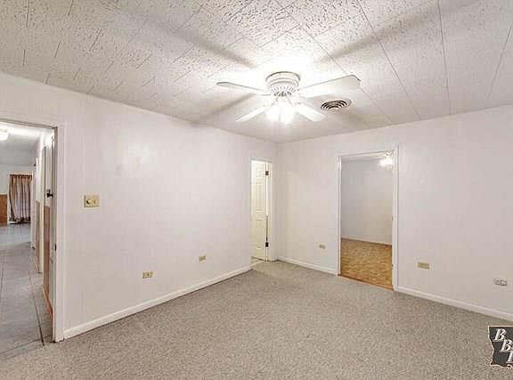 5th image of 1106 Park Dr