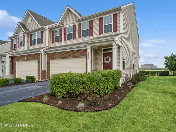 1112 Sears Cir, Elburn, IL 60119