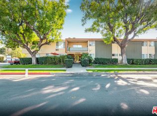 17900 Schoenborn St, Northridge, CA 91325