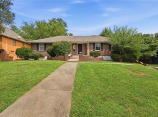 8705 Tennessee Ave, Raytown, MO 64138
