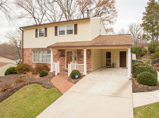 6720 Greenview Ln, Springfield, VA 22152