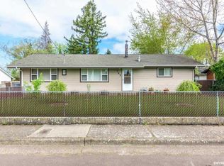 745 W Morton St, Lebanon, OR 97355