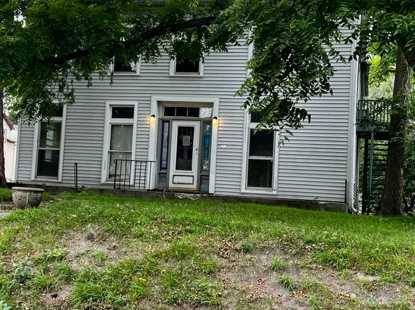 321 Depot Ave, Dixon, IL 61021