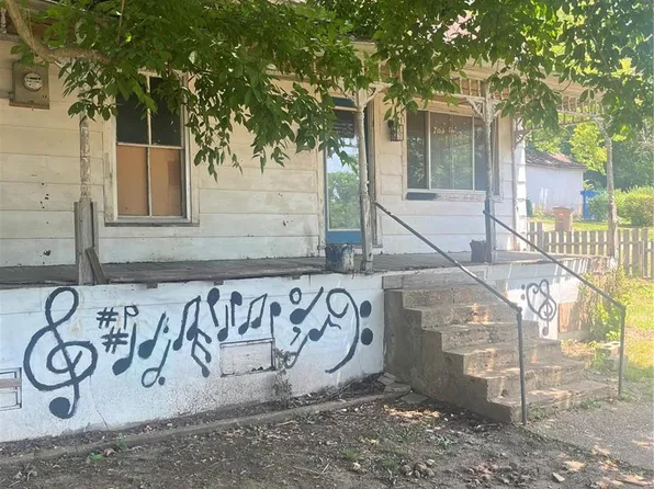 400 W Green St, Piedmont, MO 63957