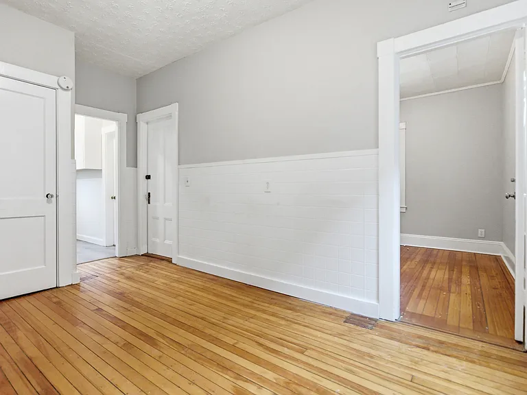 35 Oakland St #1 — Photo 15
