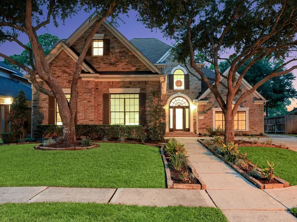 2410 Sawgrass Ct, League City, TX 77573